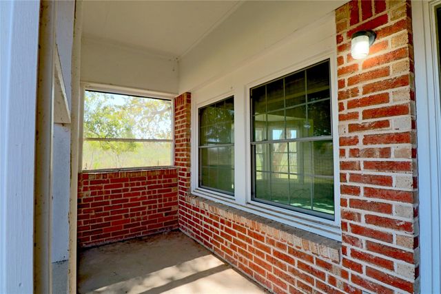 1825 Fm 27 W, Wortham, TX 76693