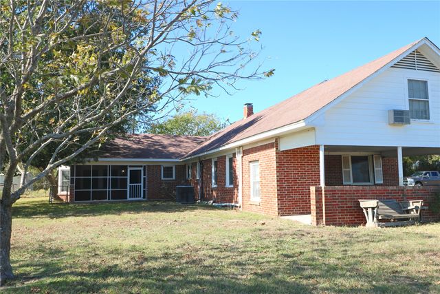 1825 Fm 27 W, Wortham, TX 76693