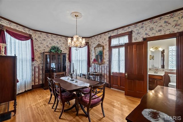 7038 Pernod Avenue, St Louis, MO 63139