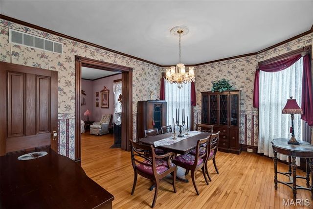 7038 Pernod Avenue, St Louis, MO 63139