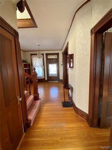 7038 Pernod Avenue, St Louis, MO 63139