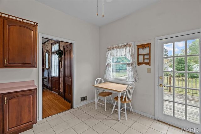 7038 Pernod Avenue, St Louis, MO 63139