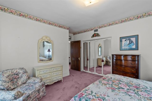 7038 Pernod Avenue, St Louis, MO 63139