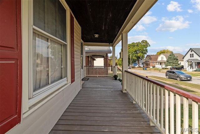 7038 Pernod Avenue, St Louis, MO 63139