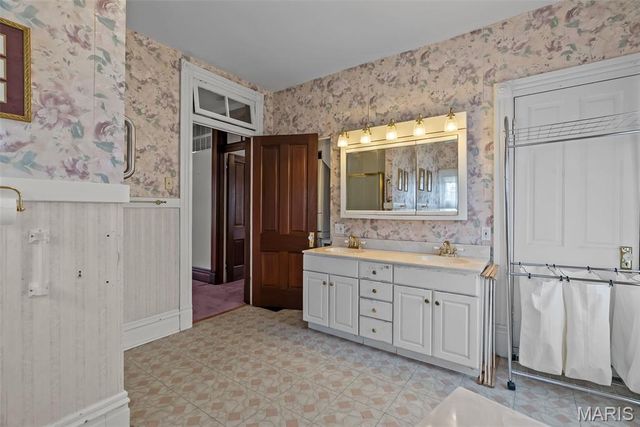 7038 Pernod Avenue, St Louis, MO 63139