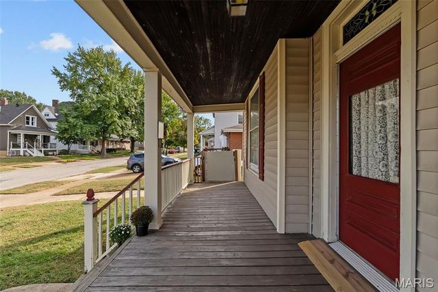 7038 Pernod Avenue, St Louis, MO 63139