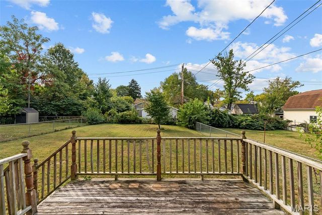 7038 Pernod Avenue, St Louis, MO 63139