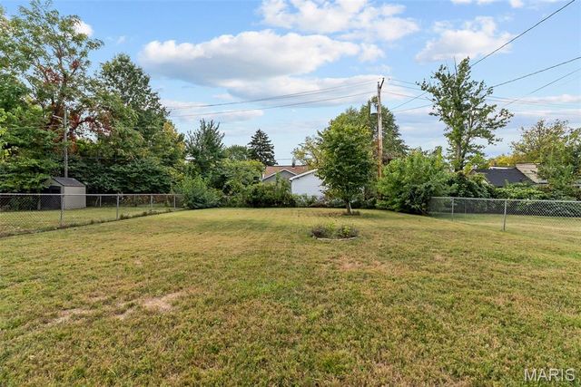 7038 Pernod Avenue, St Louis, MO 63139