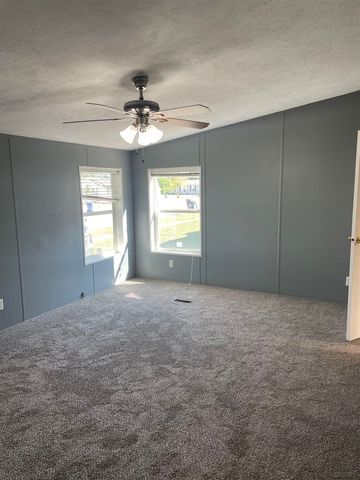 5509 S Charles St, Wichita, KS 67217