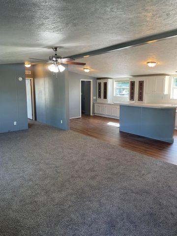 5509 S Charles St, Wichita, KS 67217