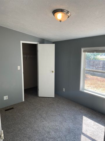 5509 S Charles St, Wichita, KS 67217