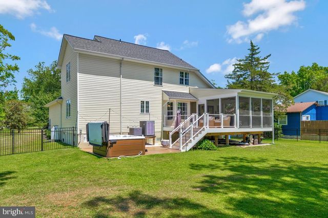 10965 HOLLY DR, Lusby, MD 20657