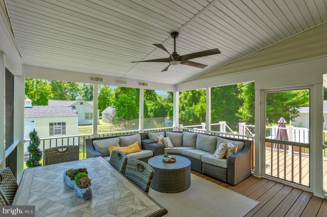 10965 HOLLY DR, Lusby, MD 20657
