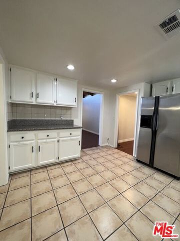 8731 Colbath Avenue, Los Angeles, CA 91402