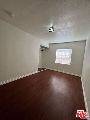 8731 Colbath Avenue, Los Angeles, CA 91402