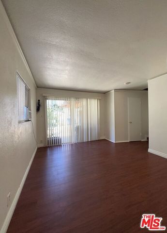 8731 Colbath Avenue, Los Angeles, CA 91402