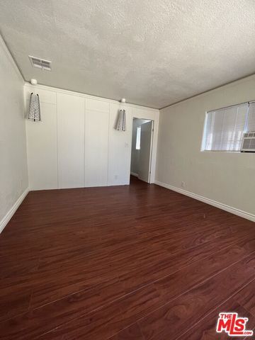 8731 Colbath Avenue, Los Angeles, CA 91402