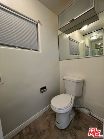 8731 Colbath Avenue, Los Angeles, CA 91402