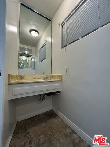 8731 Colbath Avenue, Los Angeles, CA 91402