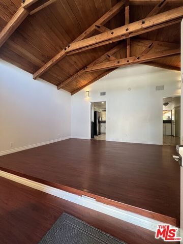 8731 Colbath Avenue, Los Angeles, CA 91402