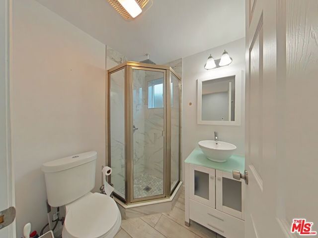8731 Colbath Avenue, Los Angeles, CA 91402