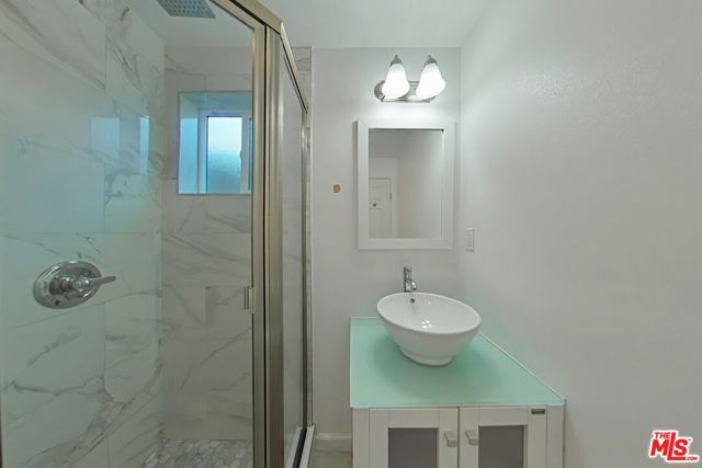 8731 Colbath Avenue, Los Angeles, CA 91402
