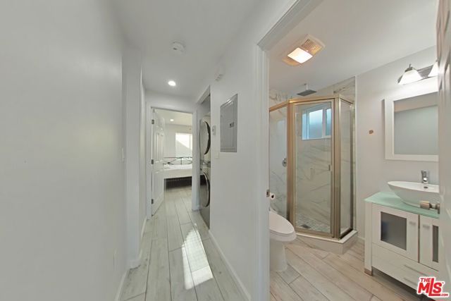8731 Colbath Avenue, Los Angeles, CA 91402