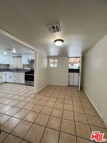 8731 Colbath Avenue, Los Angeles, CA 91402