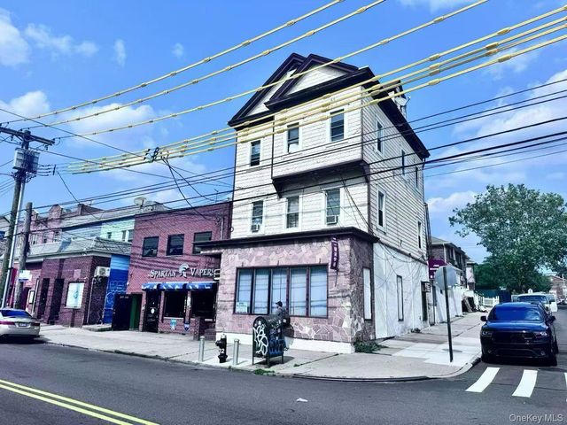 20-23 College Point Boulevard, Flushing, NY 11356