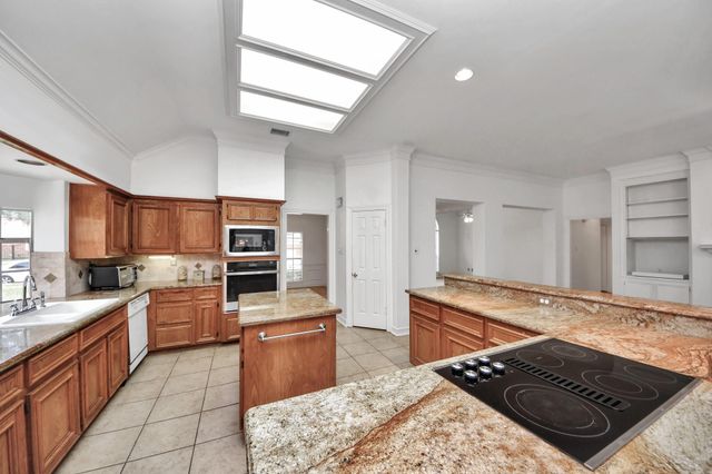 13119 Walnut Lake Road, Houston, TX 77065