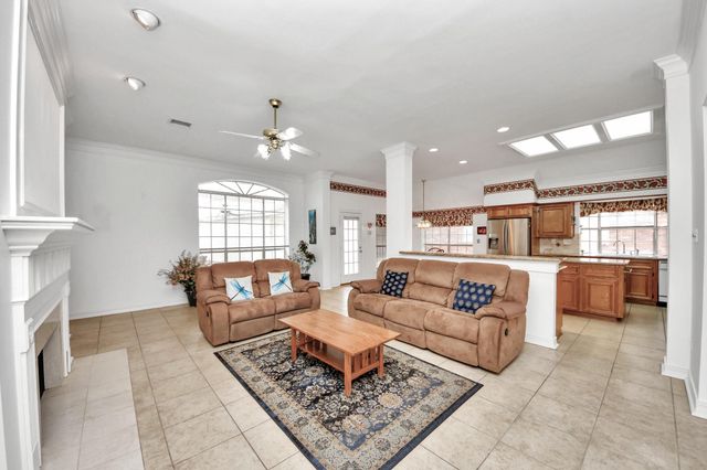 13119 Walnut Lake Road, Houston, TX 77065