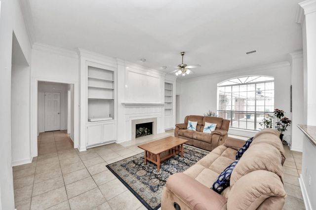 13119 Walnut Lake Road, Houston, TX 77065