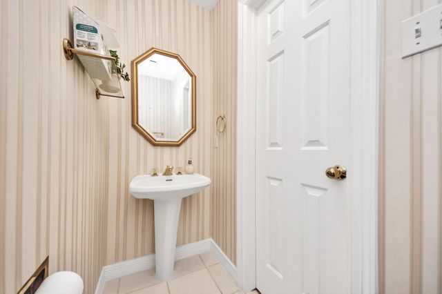 13119 Walnut Lake Road, Houston, TX 77065