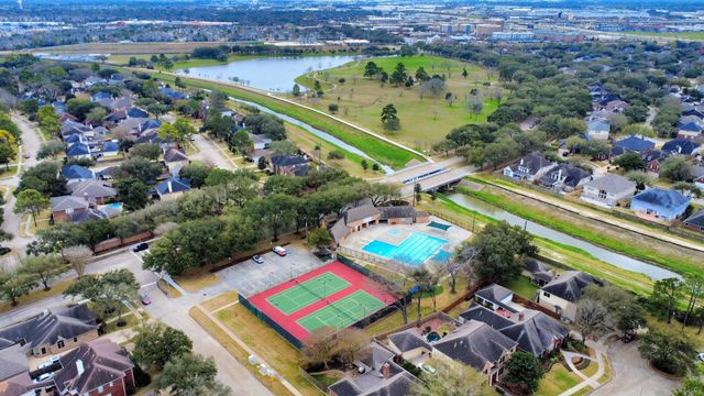 13119 Walnut Lake Road, Houston, TX 77065