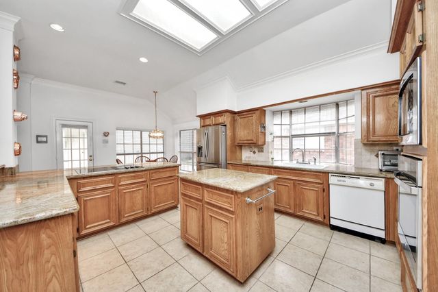 13119 Walnut Lake Road, Houston, TX 77065