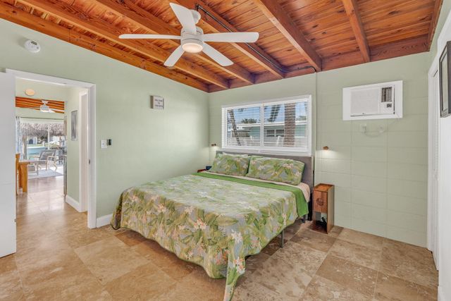 471 9Th Street, Key Colony, FL 33051