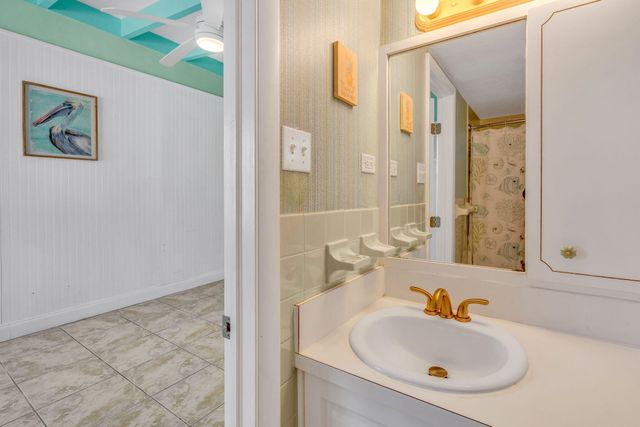 471 9Th Street, Key Colony, FL 33051