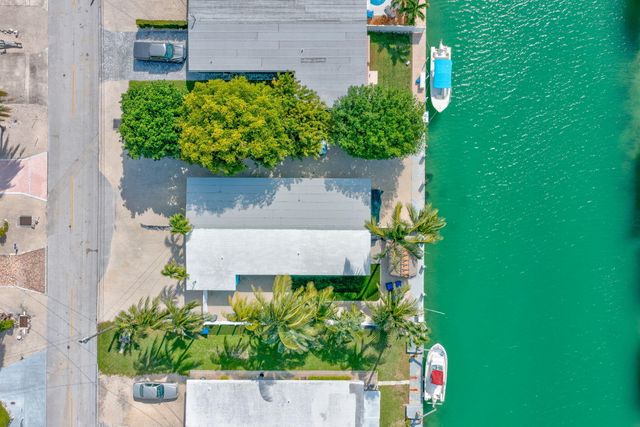 471 9Th Street, Key Colony, FL 33051