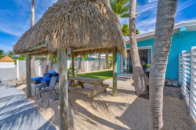 471 9Th Street, Key Colony, FL 33051