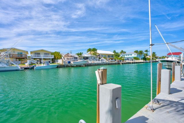 471 9Th Street, Key Colony, FL 33051