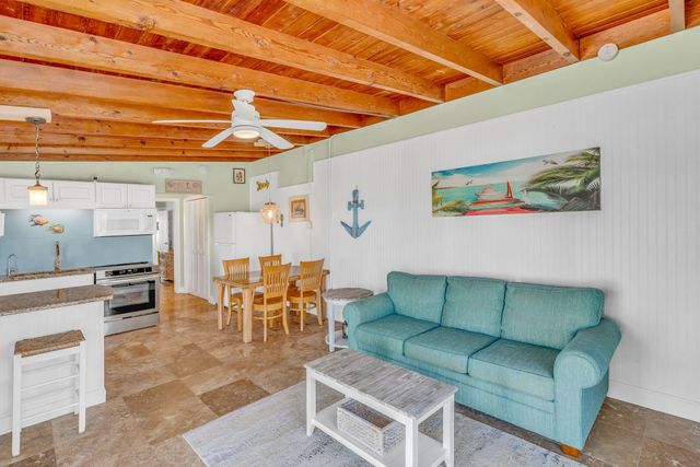 471 9Th Street, Key Colony, FL 33051