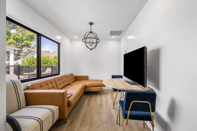 432 29th Street, West Palm Beach, FL 33407