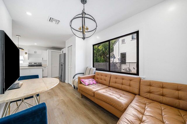 432 29th Street, West Palm Beach, FL 33407