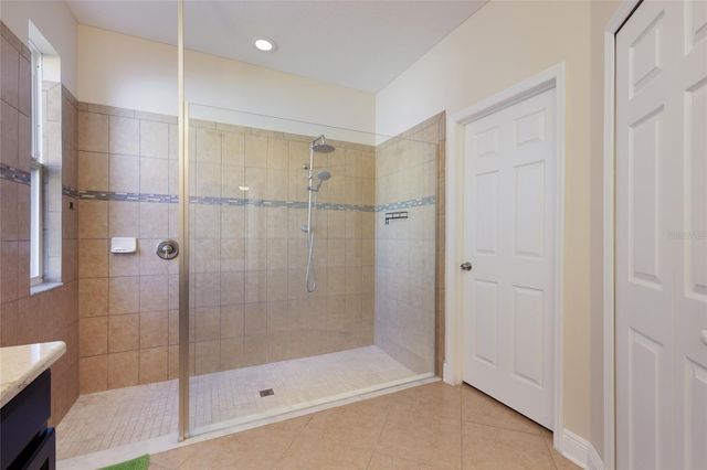 11435 LELAND GROVES DRIVE, Riverview, FL 33579