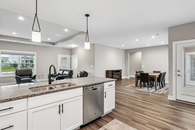9056 Jem Lane, West Des Moines, IA 50266