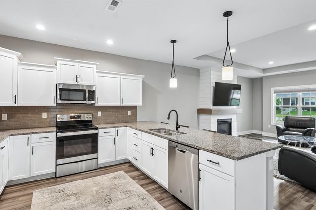 9056 Jem Lane, West Des Moines, IA 50266