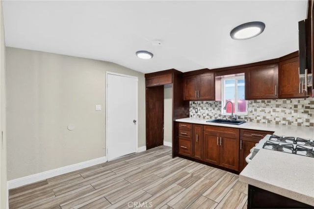 806 W Spruce Street, Compton, CA 90220