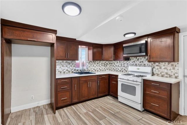 806 W Spruce Street, Compton, CA 90220