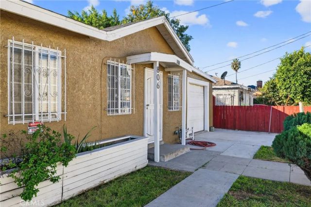 806 W Spruce Street, Compton, CA 90220