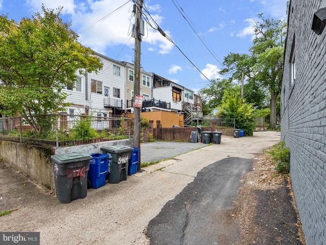 5408 KANSAS AVE NW, Washington, DC 20011